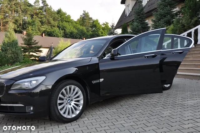 BMW Seria 7 750Li xDrive - 18