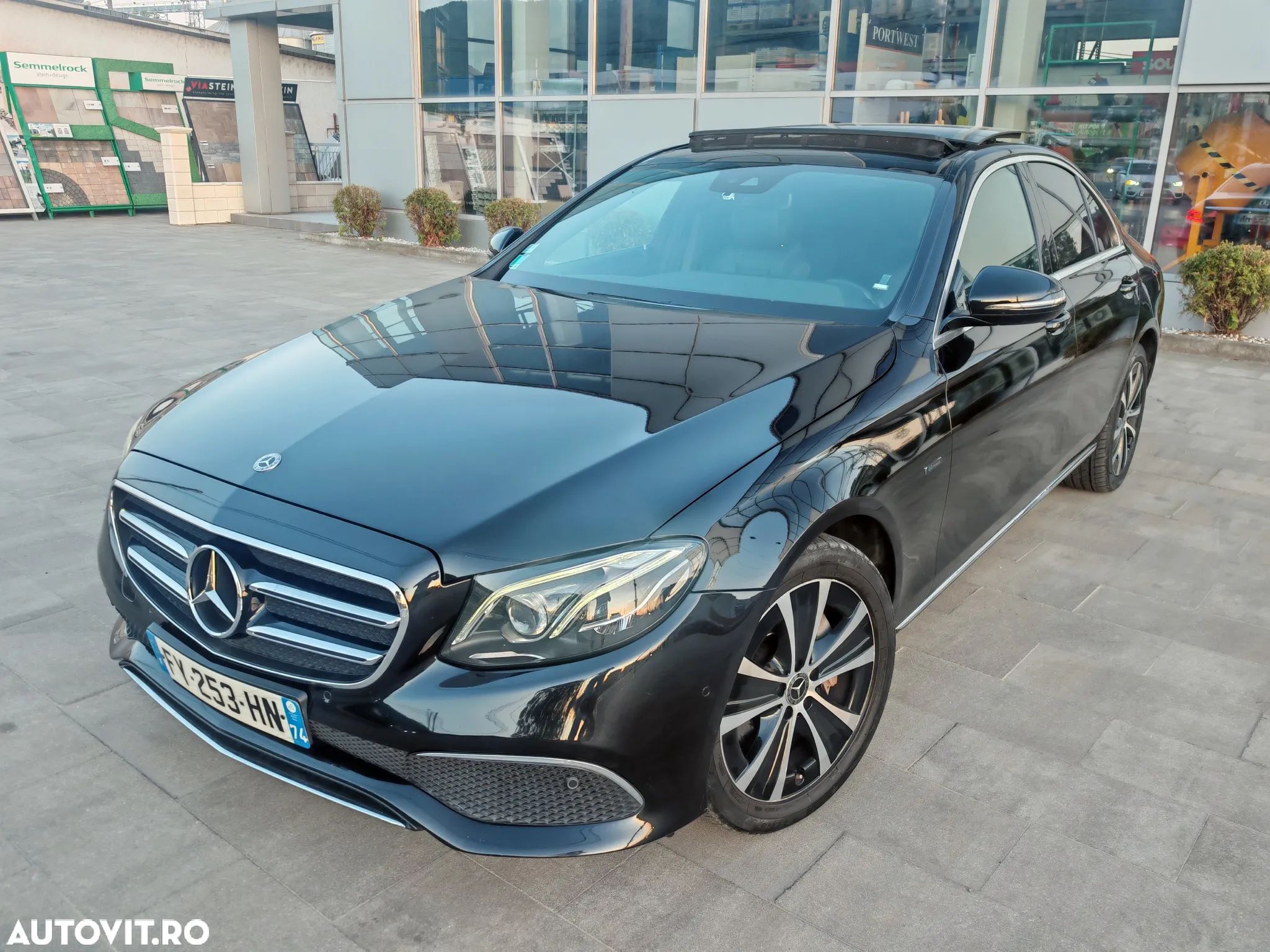 Mercedes-Benz E - 1