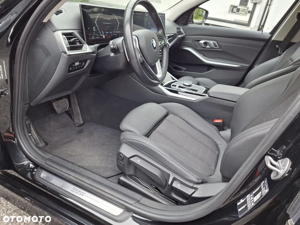 BMW Seria 3 318d - 24