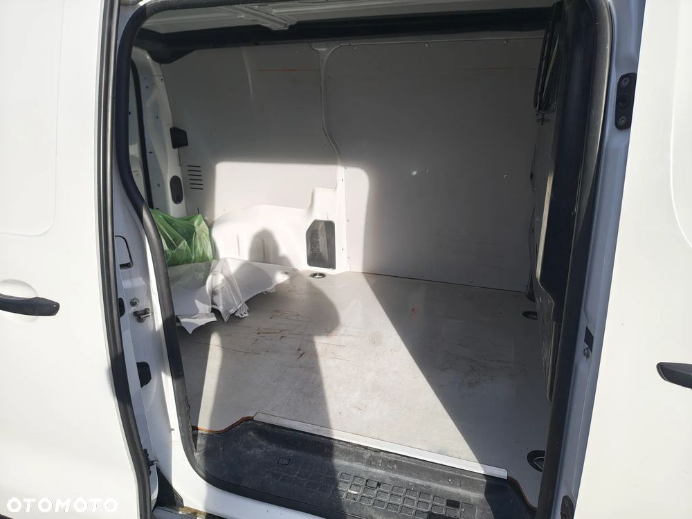 Opel VIVARO - 17