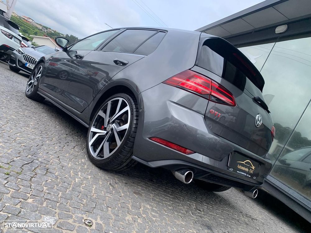VW Golf 2.0 TSI GTI Performance - 11