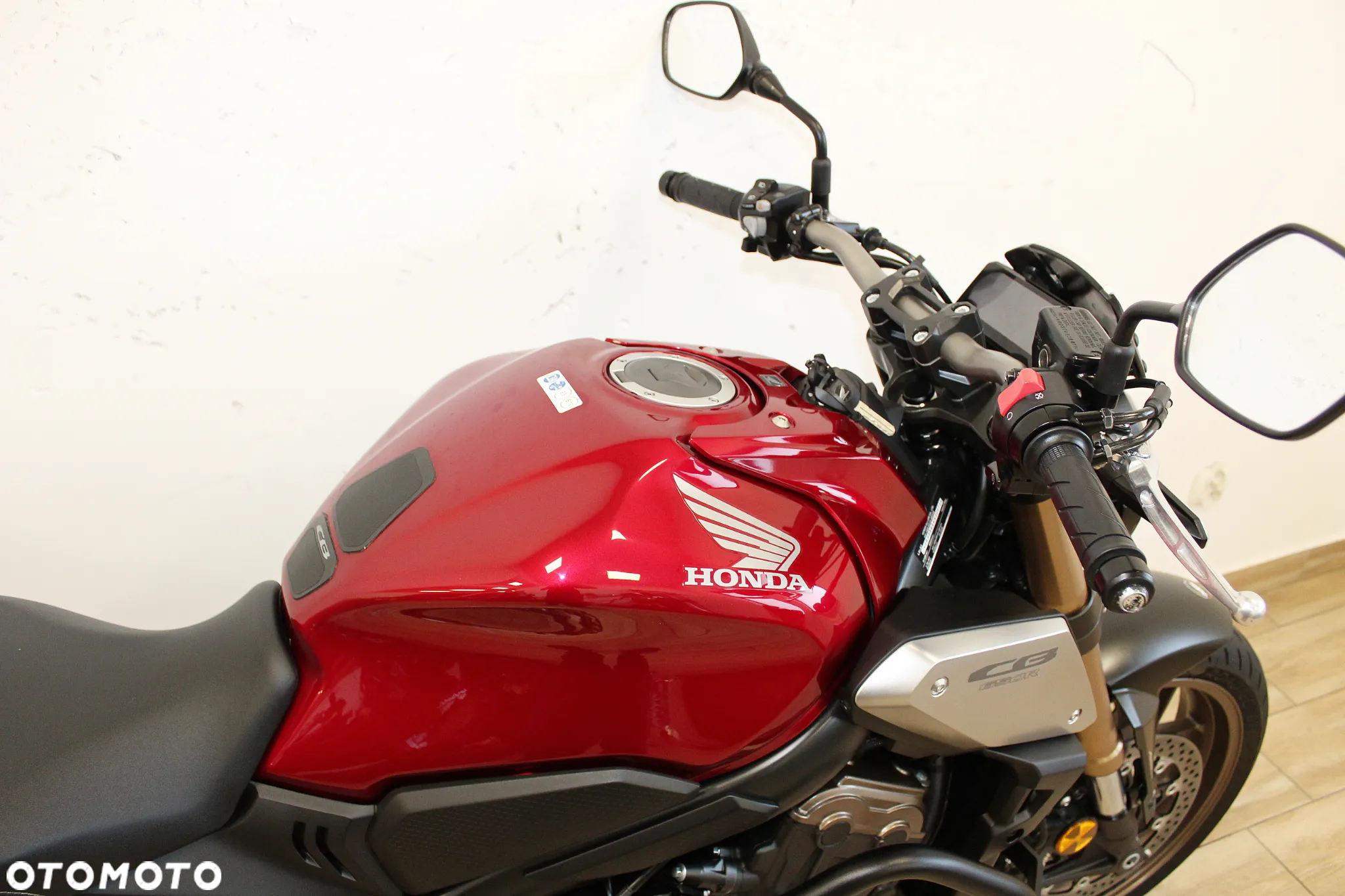 Honda CB - 11
