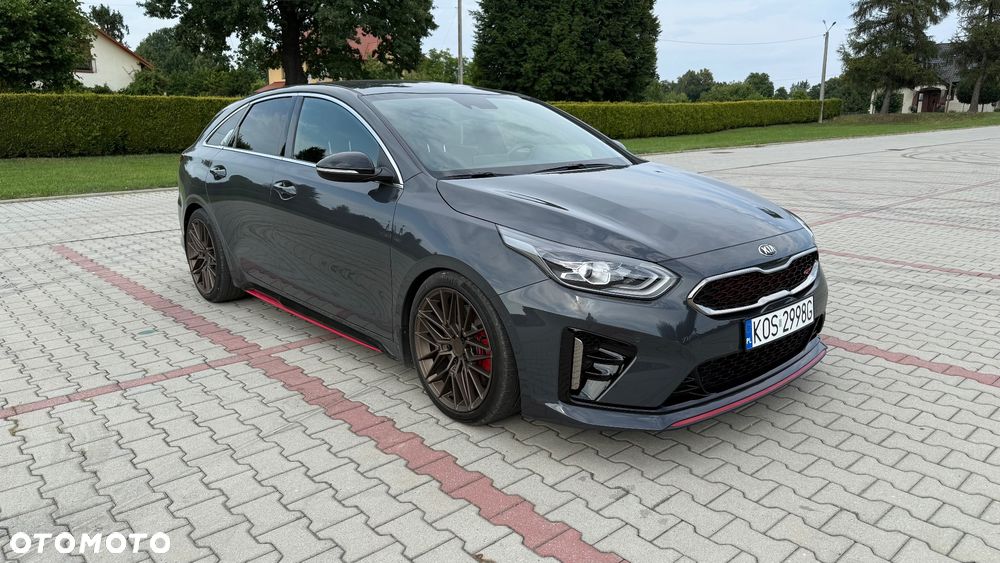 Kia ProCeed - 2