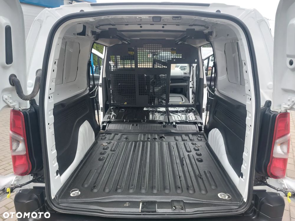 Toyota ProAce - 32