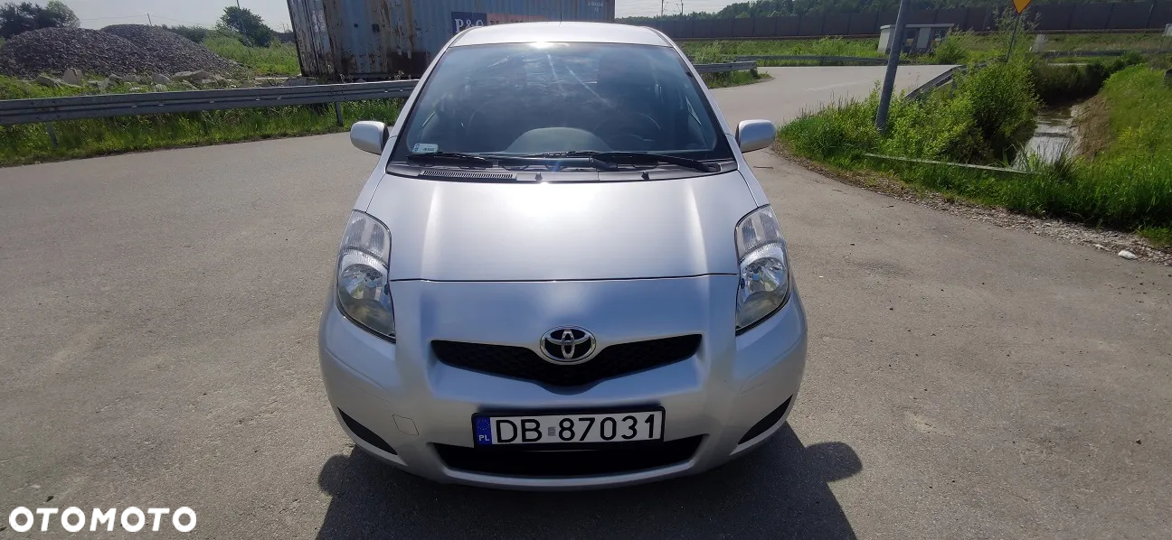 Toyota Yaris 1.33 Sol - 3