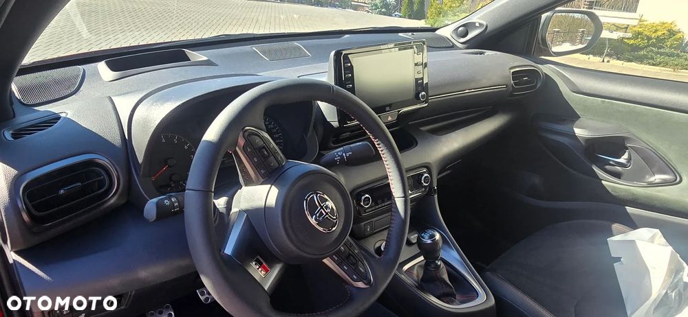 Toyota GR Yaris 1.6 Dynamic - 4
