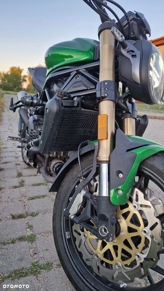 Benelli 752 S - 14