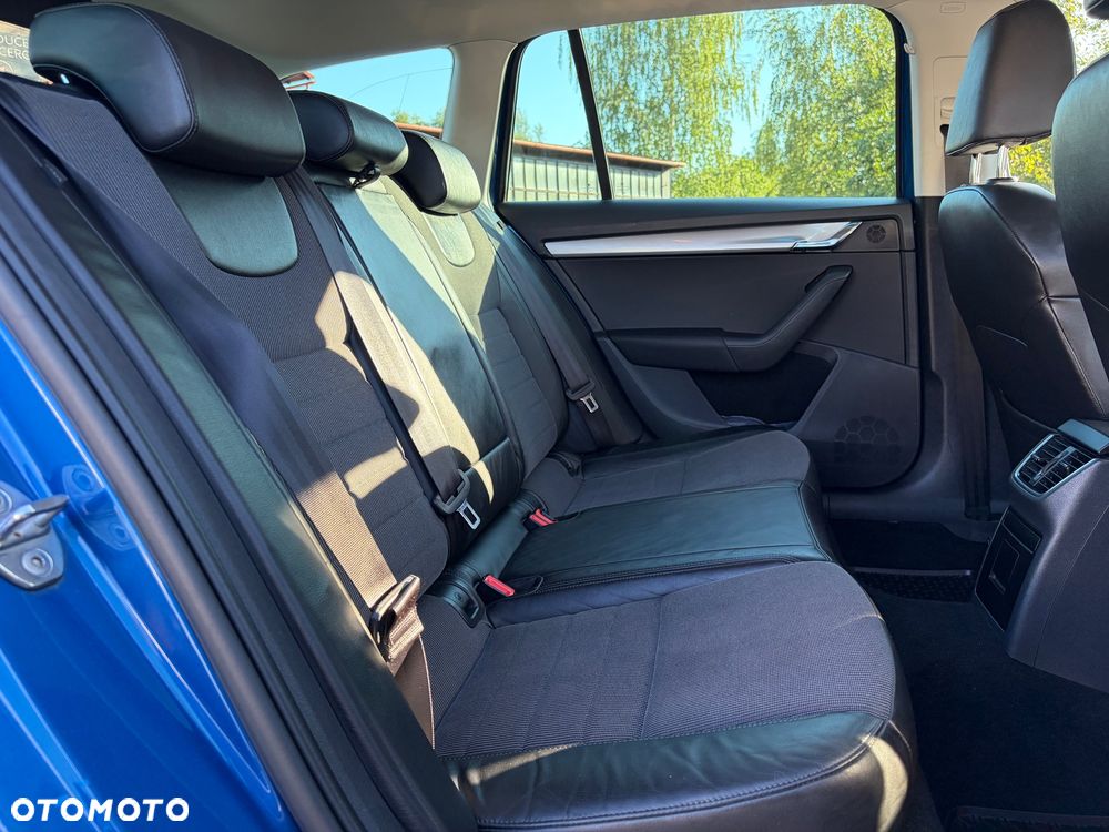 Skoda Octavia 1.6 TDI 4x4 Ambition - 22