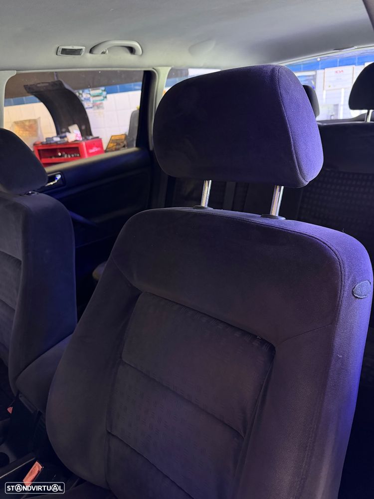 VW Passat Variant 1.6 Confortline - 3