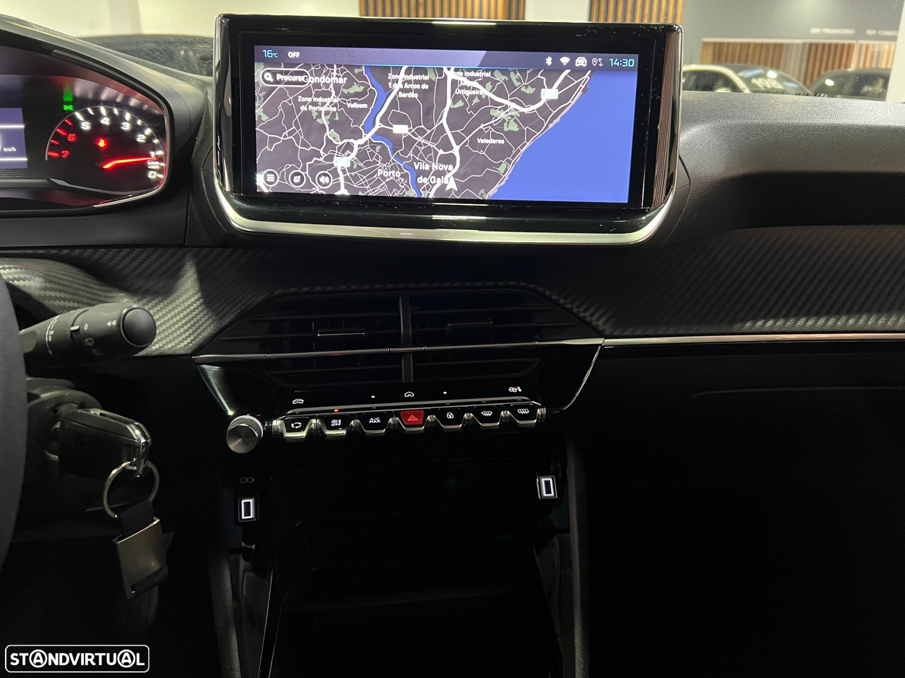 Peugeot 208 1.2 PureTech Active Pack - 17