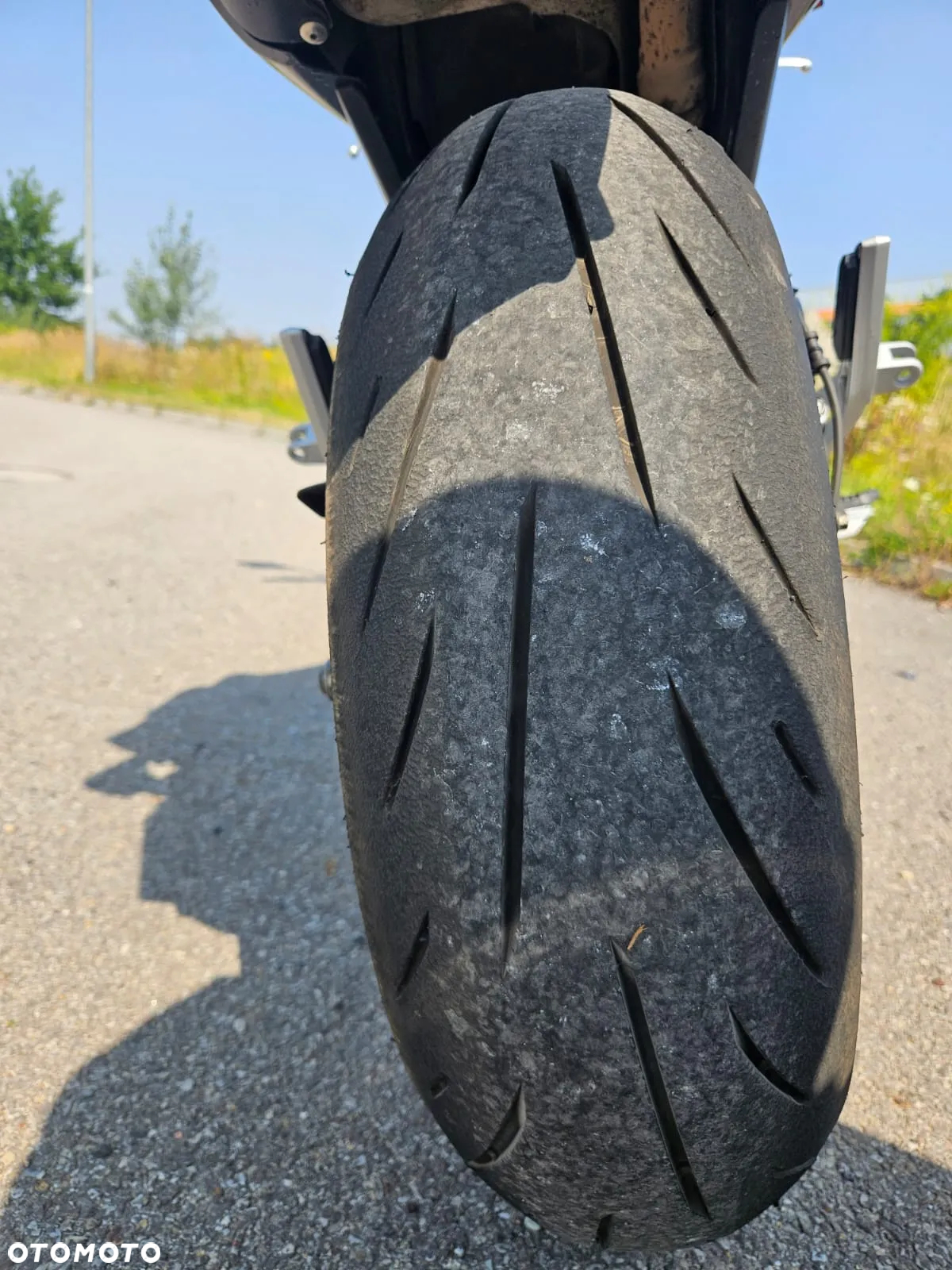 Suzuki GSR - 5