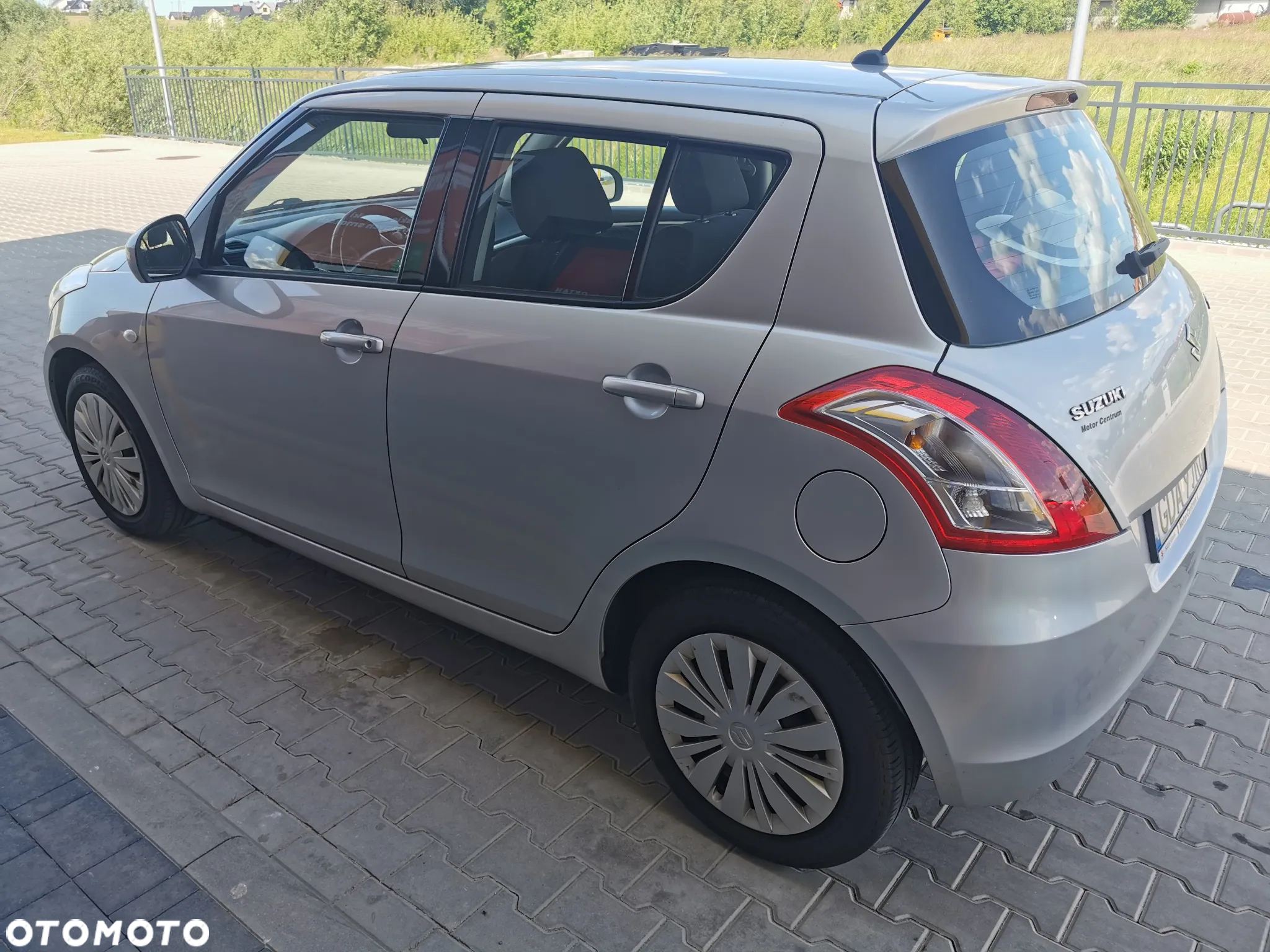 Suzuki Swift 1.2 Comfort Plus - 10