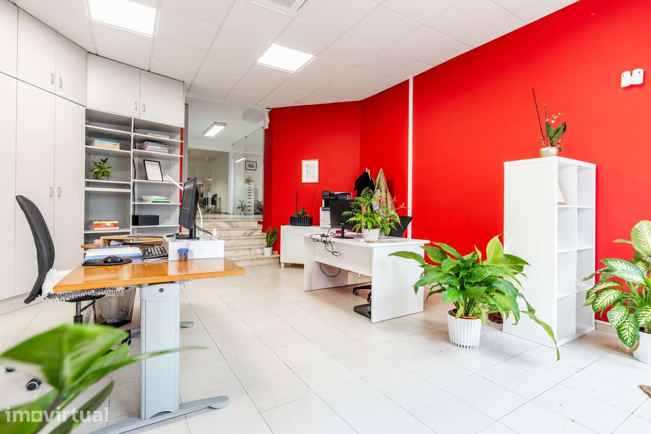 Espaço Comercial para Investimento imobiliário no centro de Faro - Grande imagem: 2/11