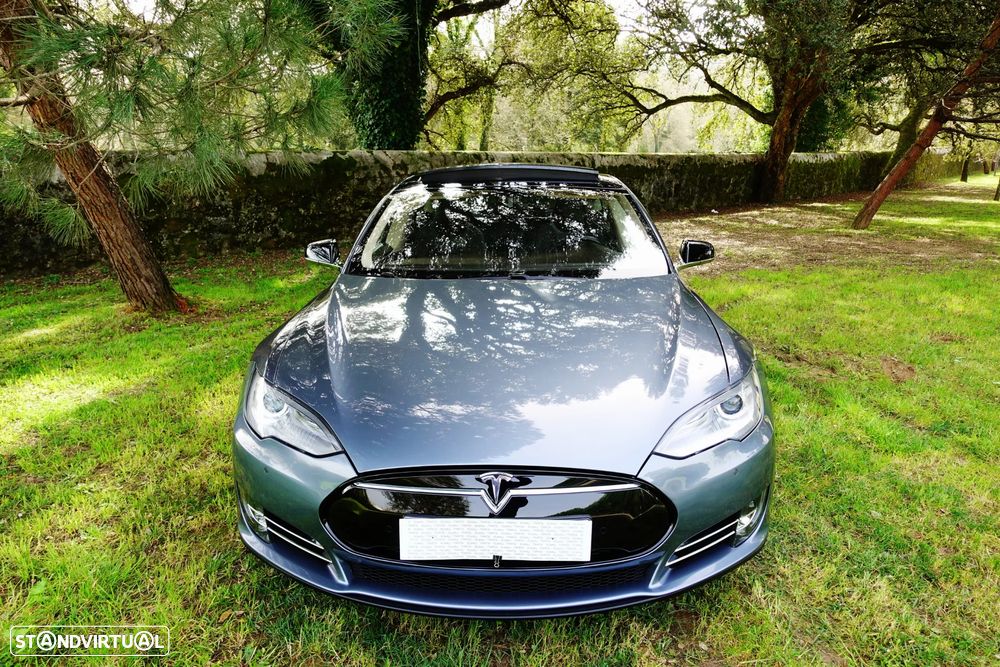 Tesla Model S Standard - 10