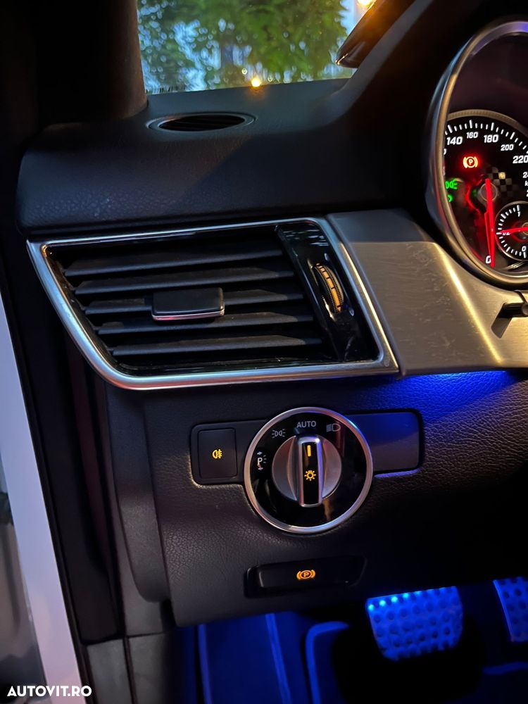 Mercedes-Benz GLE - 28