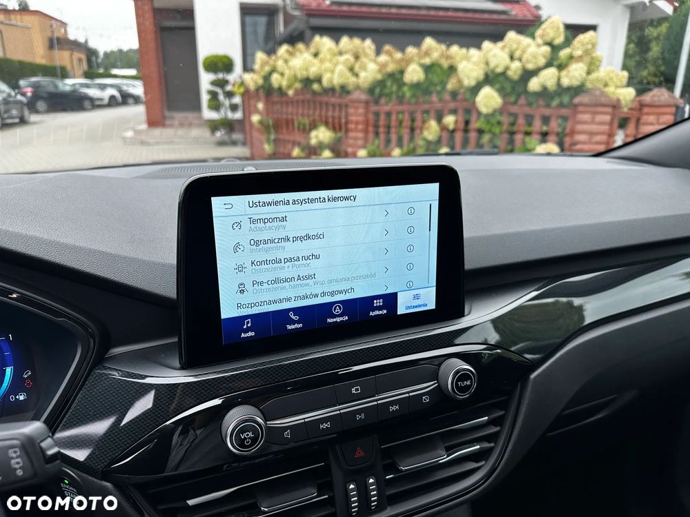 Ford Kuga - 11