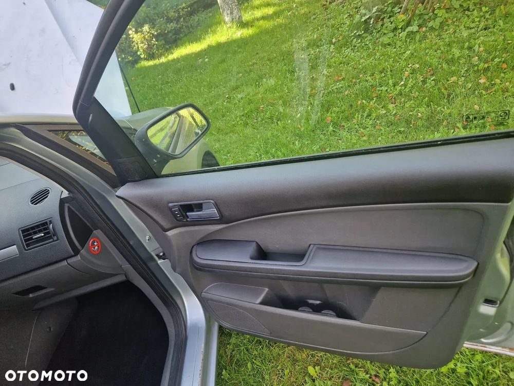 Ford Focus C-Max - 25