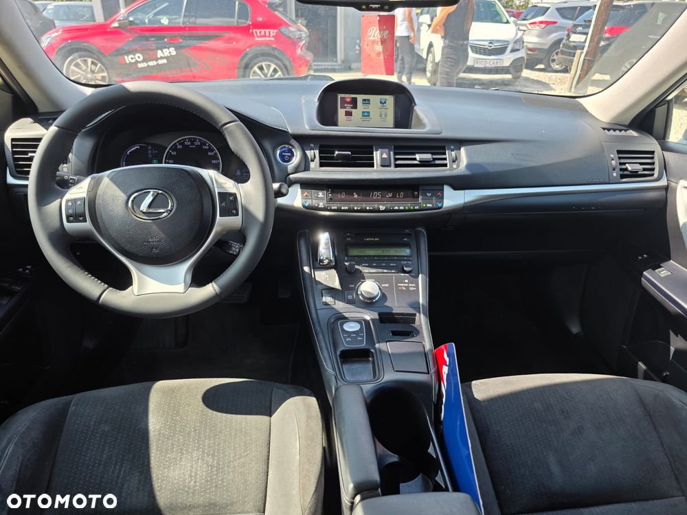 Lexus CT - 19