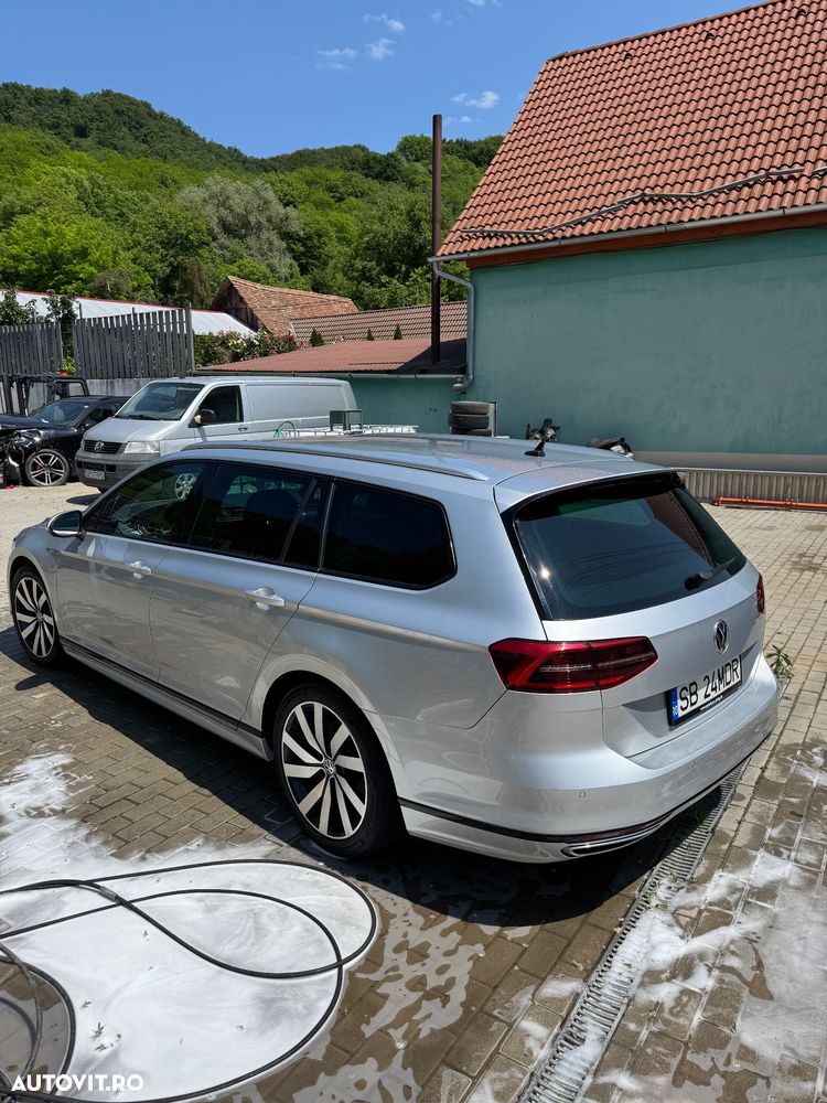 Volkswagen Passat 2.0 TDI DSG 4Motion R Executive - 5
