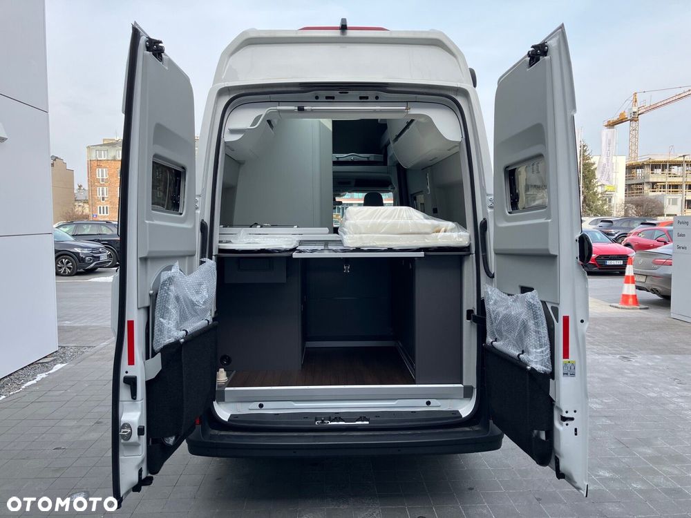 Volkswagen Grand California Grand California 600 silnik: 2,0 l TDI EU6 SCR BlueMotion Technology 130 kW skrzynia biegów: Przedni napęd automatyczna 8-biegowa rozstaw osi: 3640 mm - 16