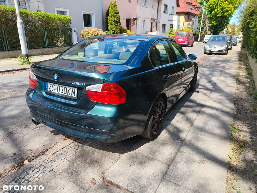BMW Seria 3 325i - 8