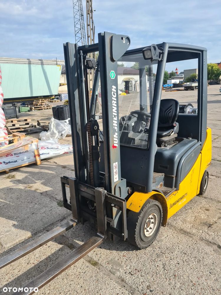 Jungheinrich TFG320S - 3