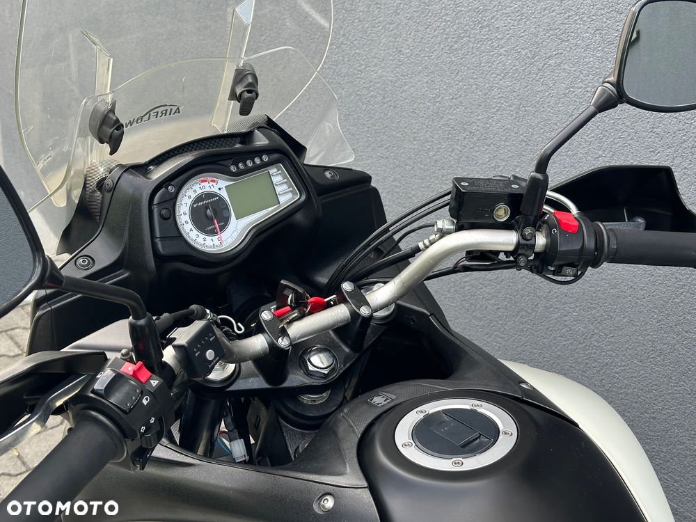 Suzuki DL - 16
