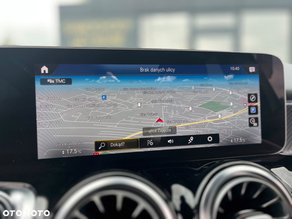 Mercedes-Benz GLB 250 4-Matic 8G-DCT - 24