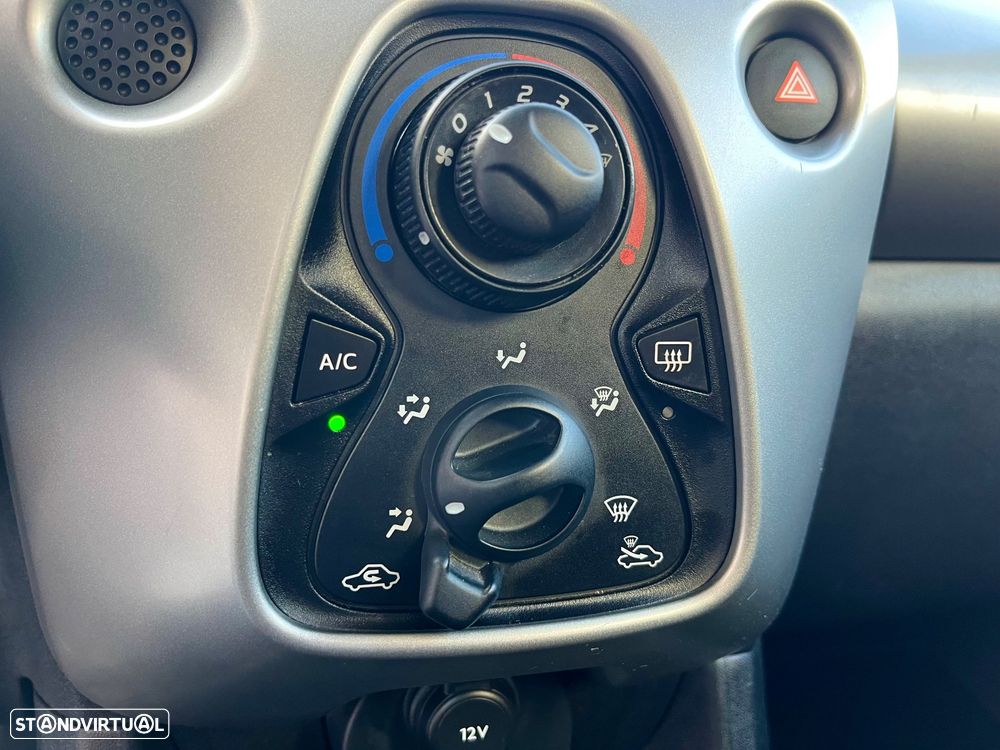 Citroën C1 PureTech Shine Edition - 11