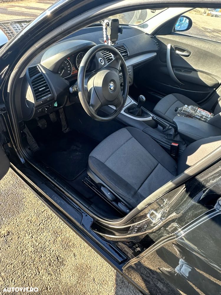 BMW Seria 1 116i - 9