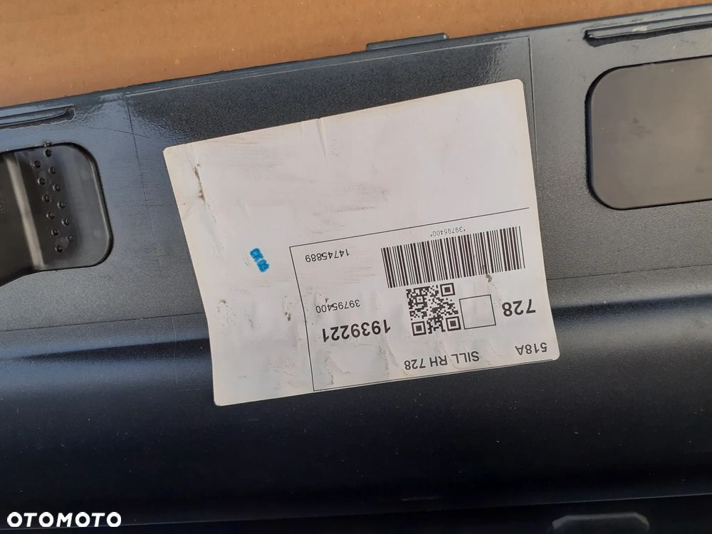 Listwy progowe lewa i prawa do Volvo XC90 II 2015-2022r. - 10