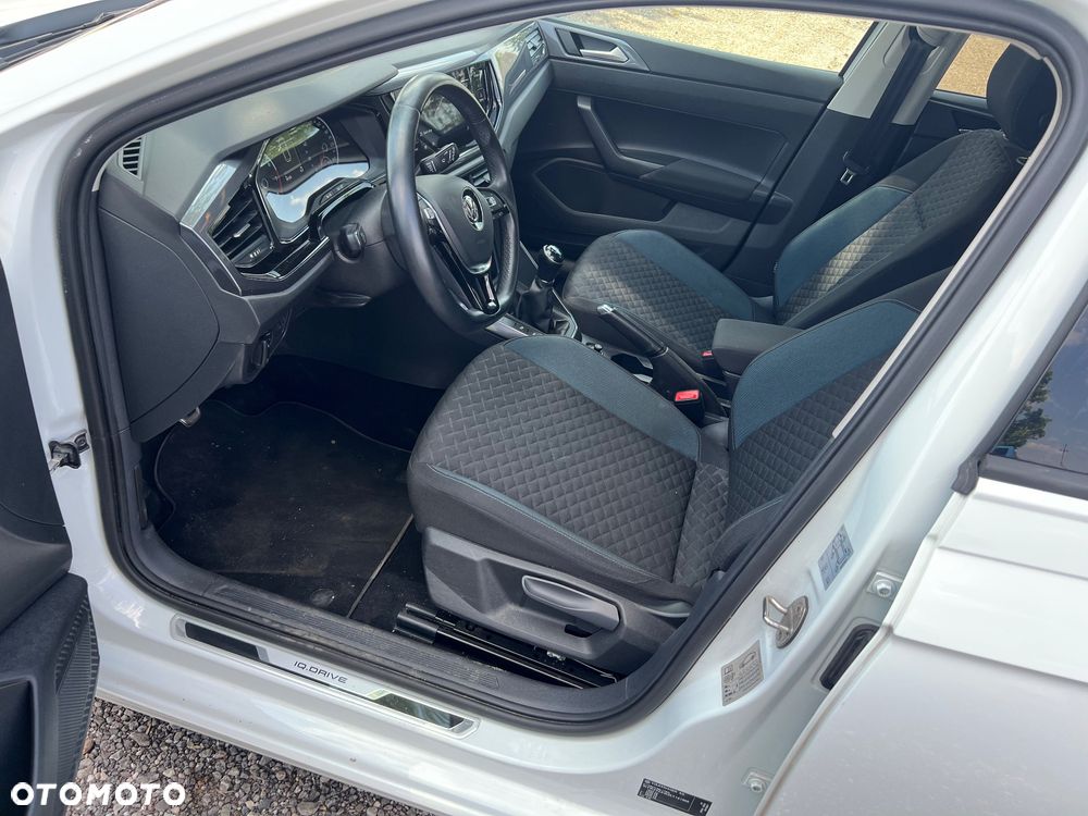 Volkswagen Polo 1.0 IQ.DRIVE - 12