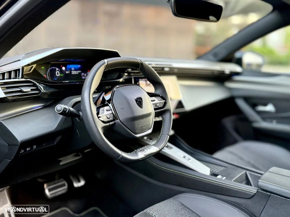 Peugeot 408 1.6 Hybrid GT e-EAT8 - 24