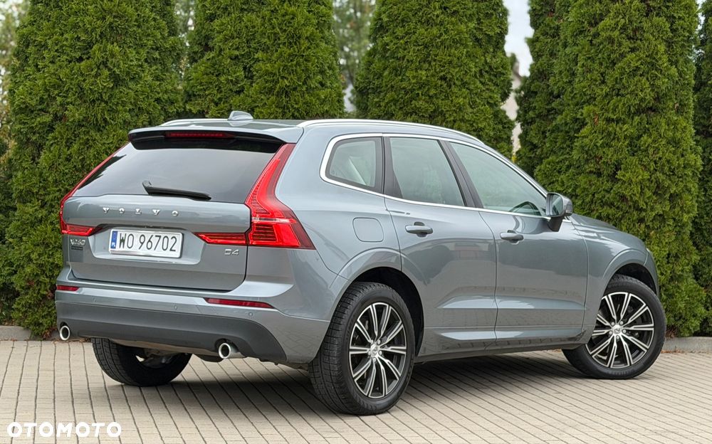 Volvo XC 60 D4 Momentum - 4