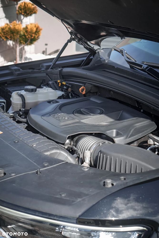 Jeep Grand Cherokee - 25