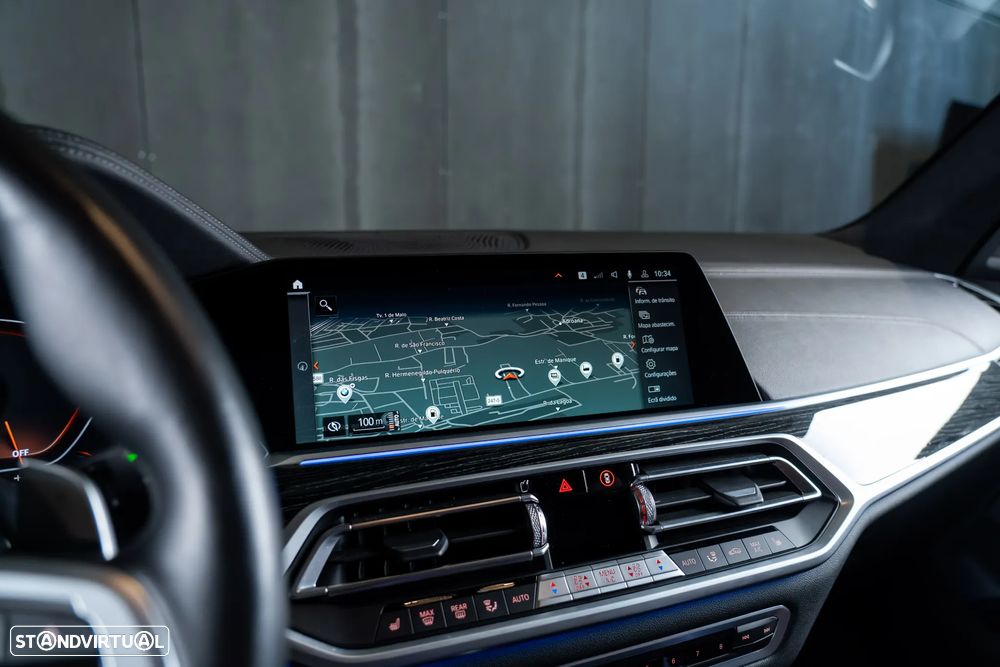 BMW X7 40 d xDrive Pack M - 24