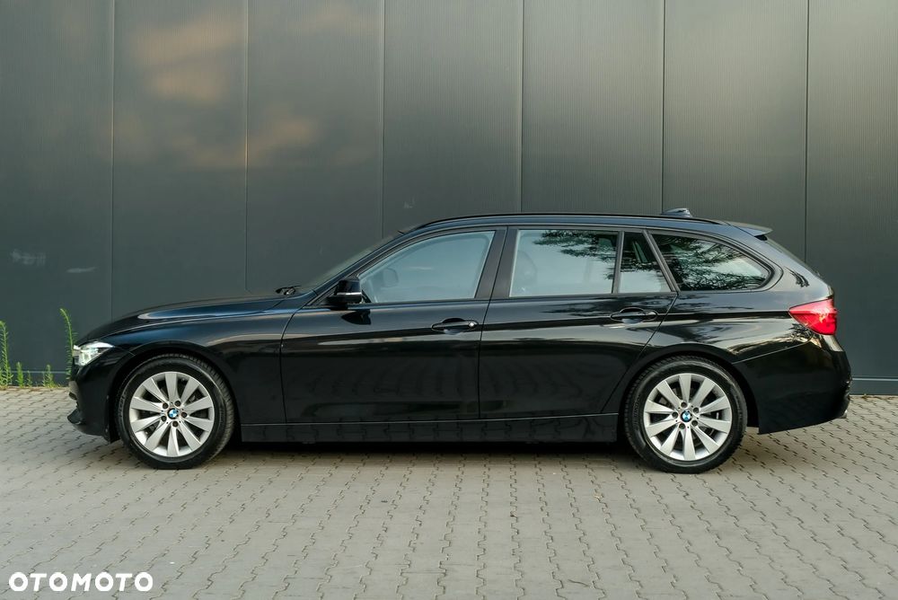 BMW Seria 3 320d Sport Line - 6