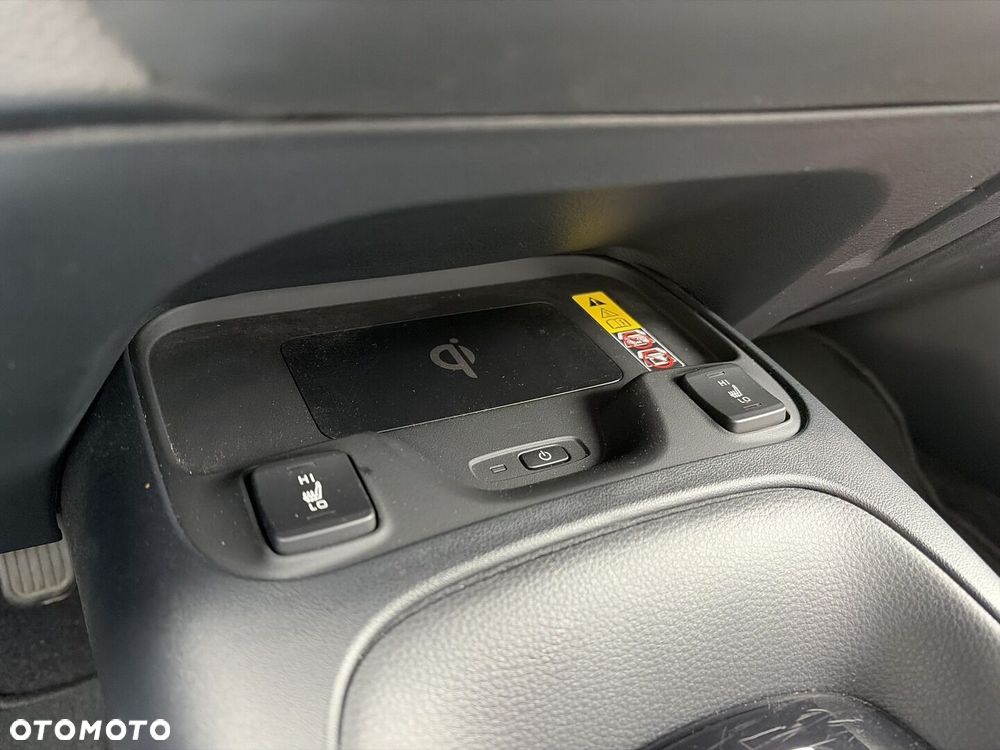Toyota Corolla 1.8 Hybrid Comfort - 23