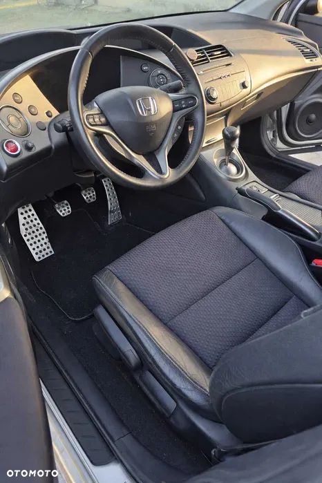 Honda Civic 1.4 i-VTEC - 4