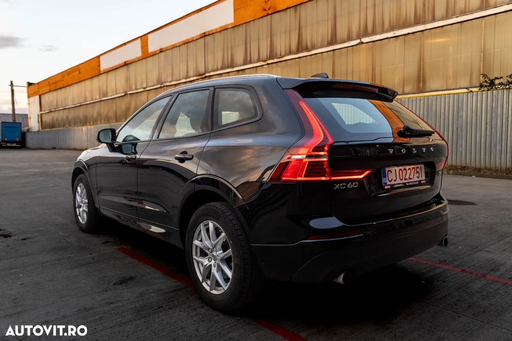 Volvo XC 60 B4 D AWD Ultimate Dark - 2