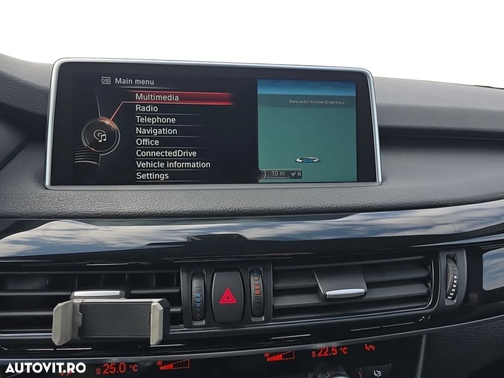 BMW X5 xDrive40d - 23