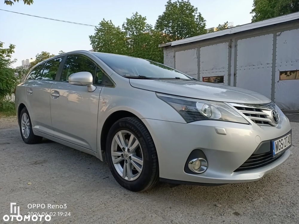 Toyota Avensis 1.8 Sol - 8