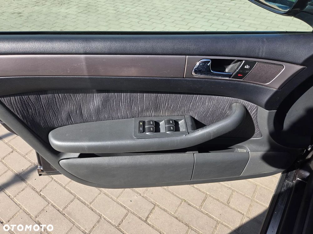 Audi A6 Limousine 1.8 - 19