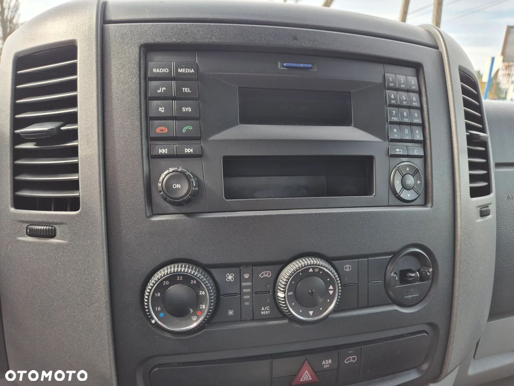 Volkswagen CRAFTER - 31