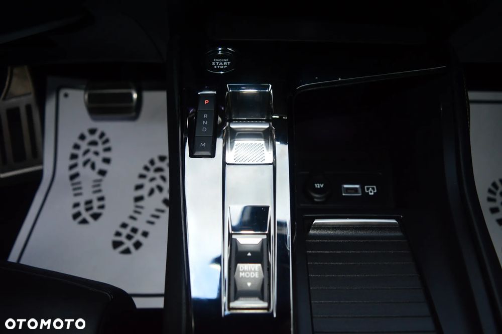 Peugeot 308 BlueHDi 130 EAT8 Stop & Start GT - 29