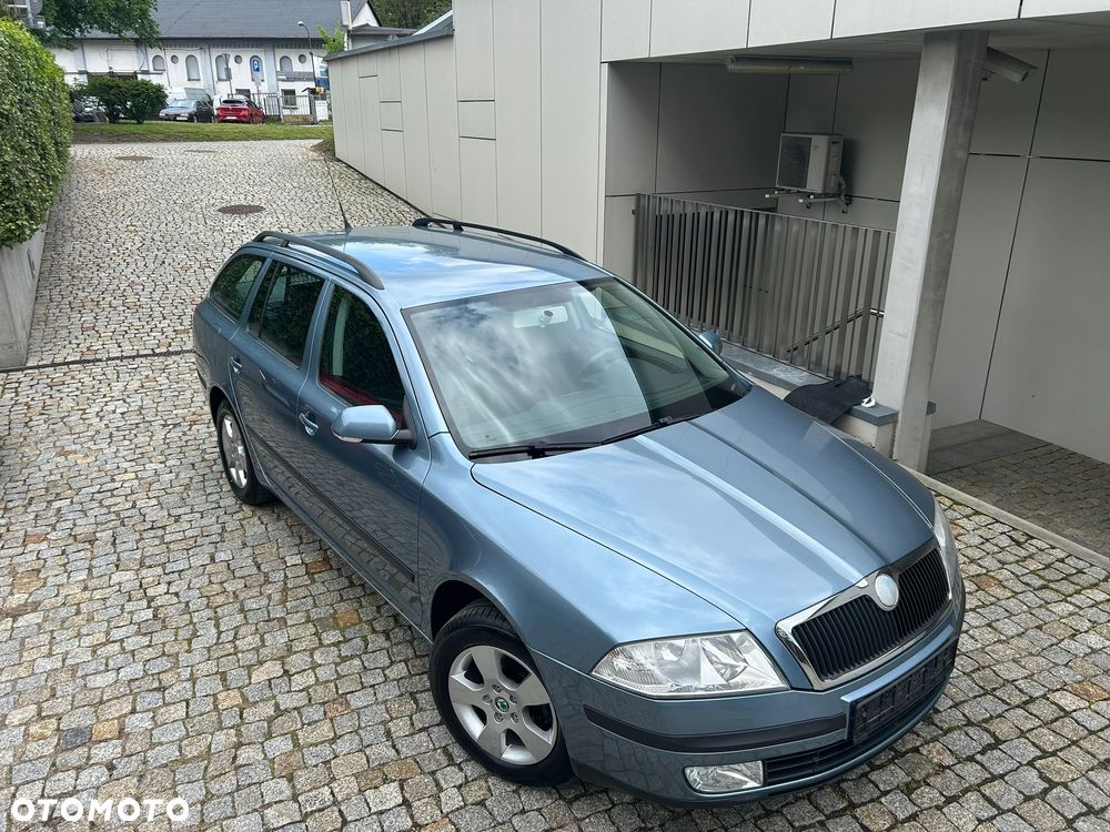 Skoda Octavia 1.6 Combi Classic - 2