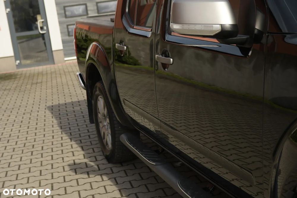Nissan Navara 3.0 D V6 Platinum Long EU5 - 14