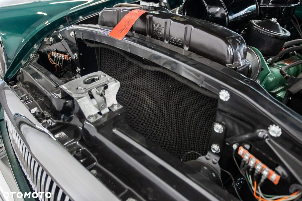 Buick Roadmaster - 29