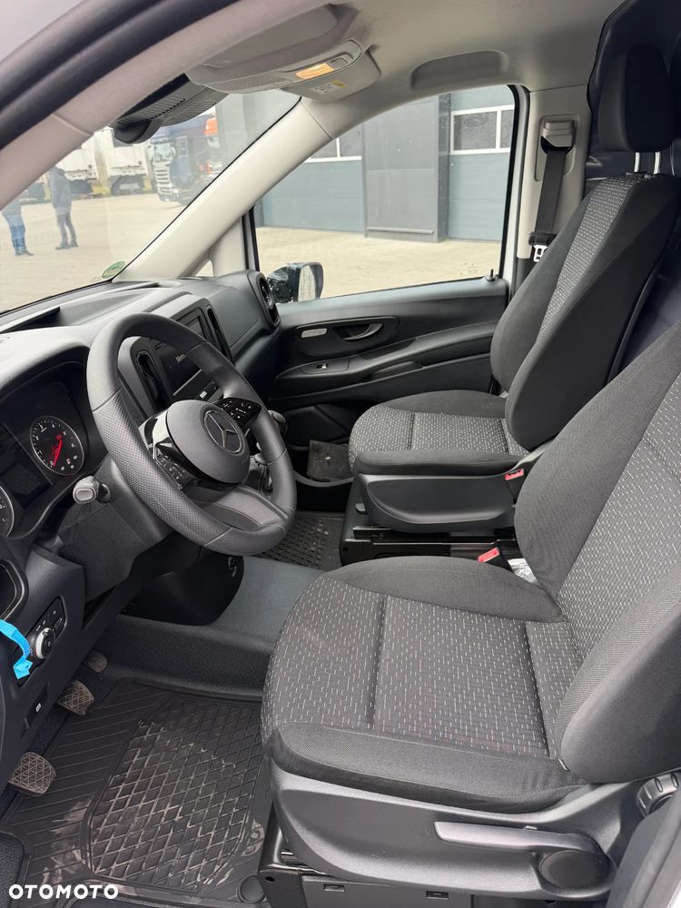 Mercedes-Benz Vito 114 Nowy Model  uszkodzony - 10