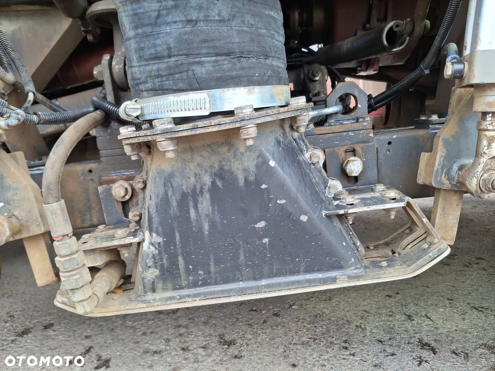 Mercedes-Benz Axor 1823 Zamiatarka Do Szyn Kolejowych Pojazd Szynowo Drogowy Czyszenie Szyn Torów Kolejowych - 6